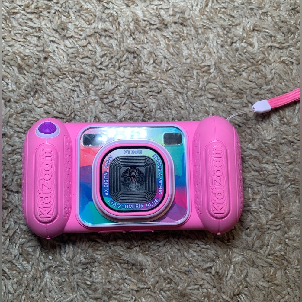 VTECH KidiZoom Pix Plus Camera